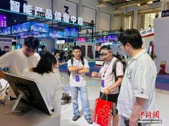 可实现裁片分手、抓取、摆放、对齐的全流程